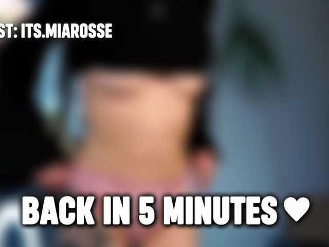 MiaRosee live cam on BongaCams