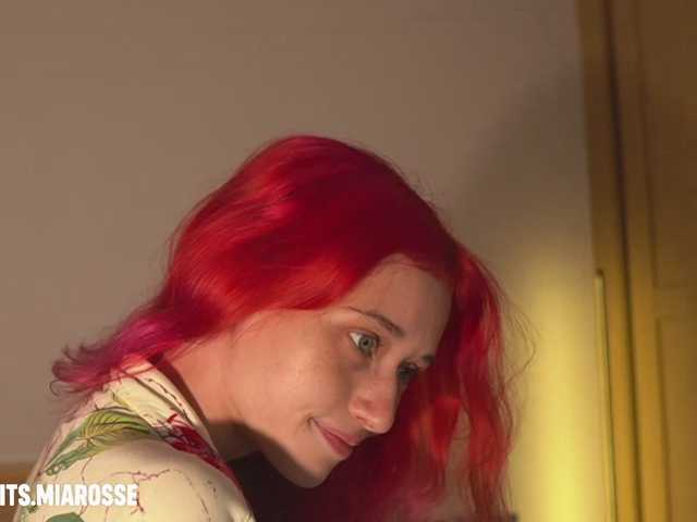 MiaRosee live cam on BongaCams