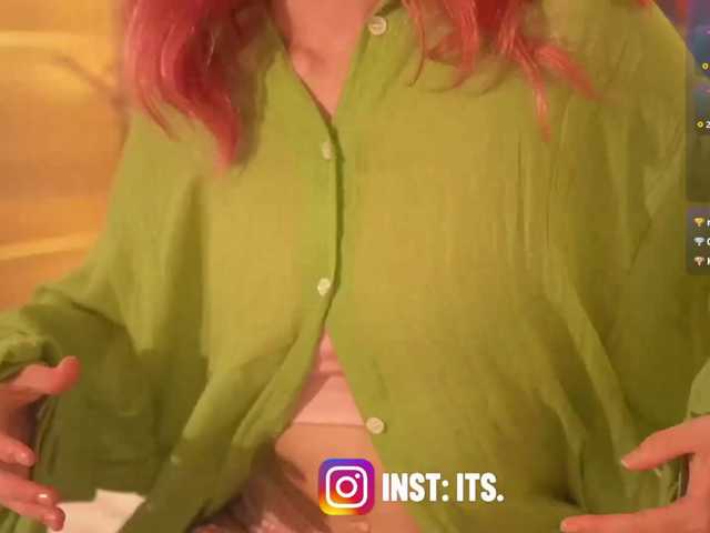 MiaRosee live cam on BongaCams