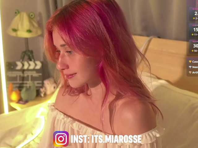 MiaRosee live cam on BongaCams