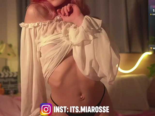 MiaRosee live cam on BongaCams