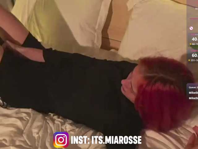 MiaRosee live cam on BongaCams