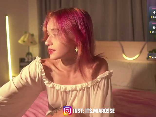 MiaRosee live cam on BongaCams