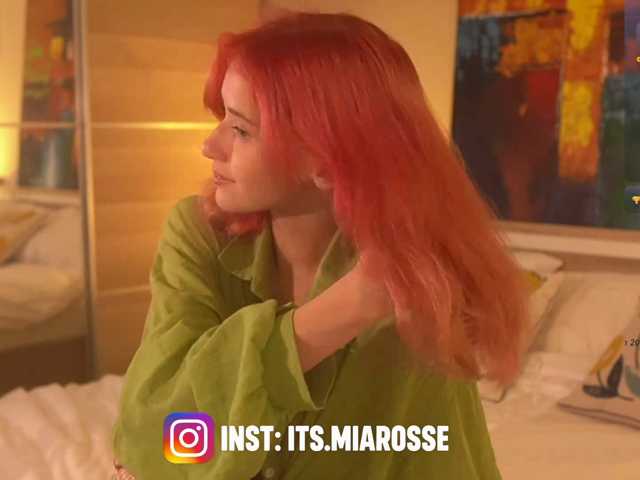 MiaRosee live cam on BongaCams
