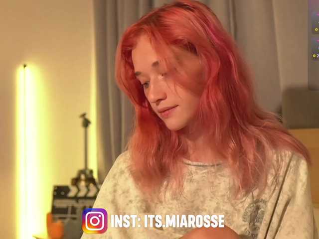 MiaRosee live cam on BongaCams