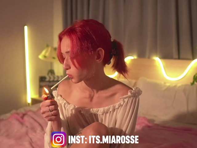 MiaRosee live cam on BongaCams