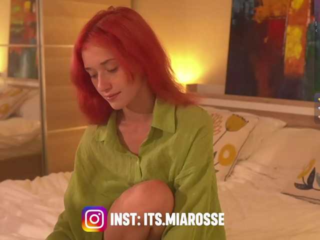 MiaRosee live cam on BongaCams