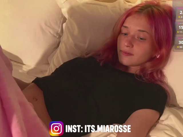 MiaRosee live cam on BongaCams