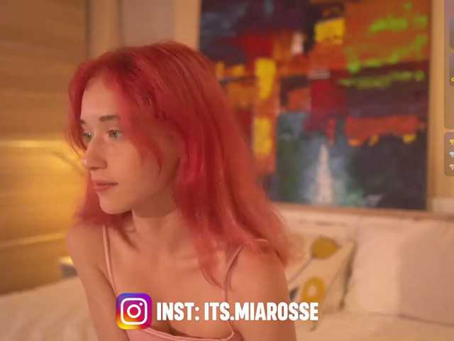 MiaRosee live cam on BongaCams