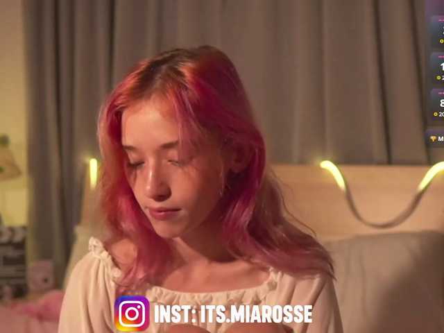 MiaRosee live cam on BongaCams