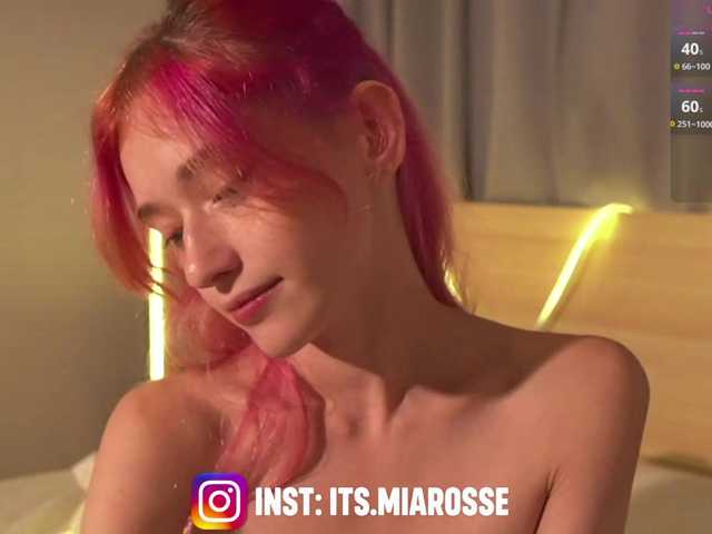 MiaRosee live cam on BongaCams