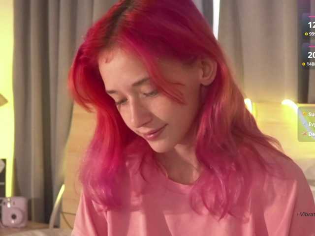 MiaRosee live cam on BongaCams