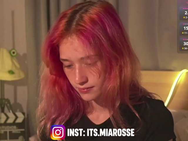MiaRosee live cam on BongaCams