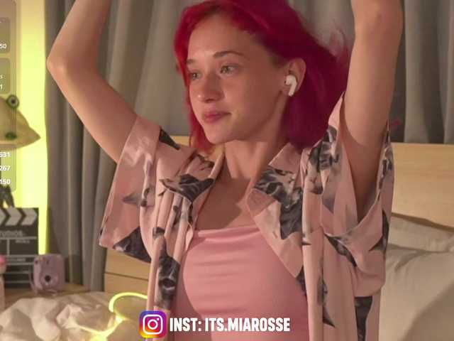 MiaRosee live cam on BongaCams