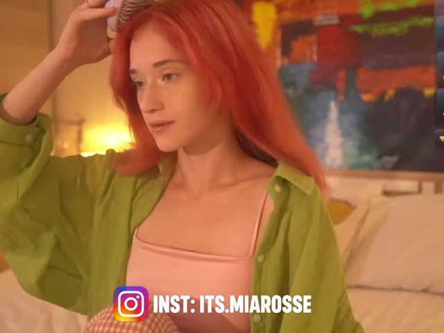 MiaRosee live cam on BongaCams