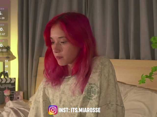 MiaRosee live cam on BongaCams