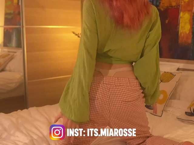 MiaRosee live cam on BongaCams