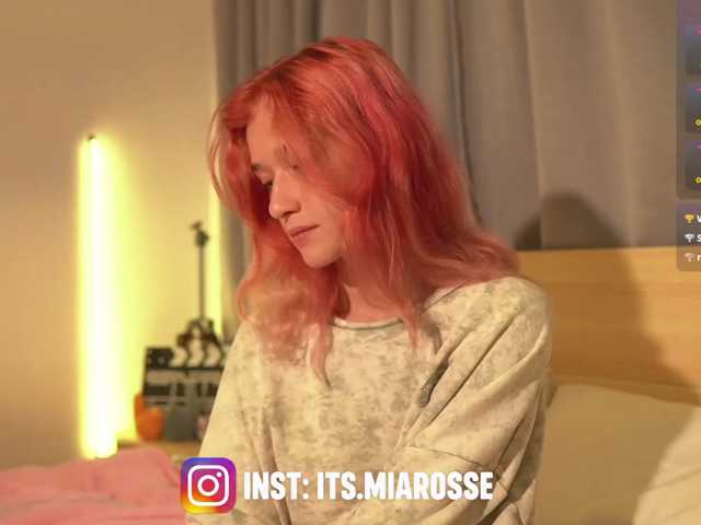 MiaRosee live cam on BongaCams