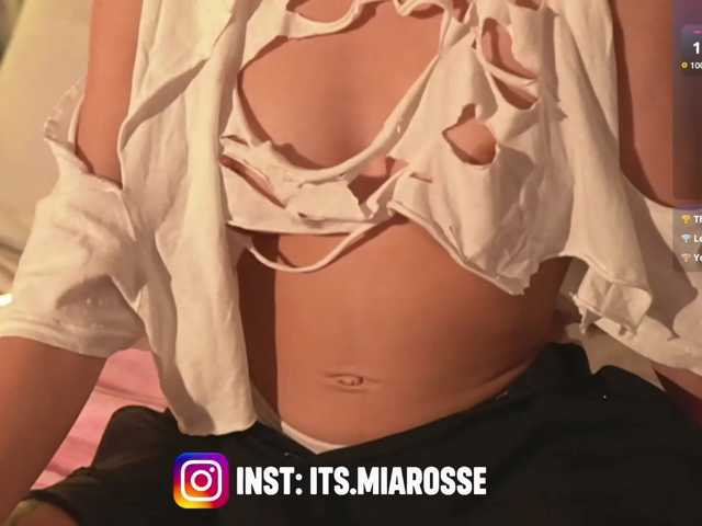 MiaRosee live cam on BongaCams