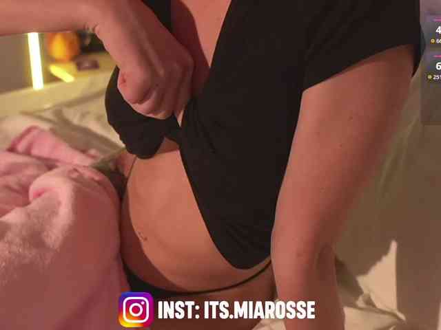 MiaRosee webcam