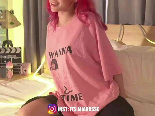 Miarosee's cam show statistics and live stream