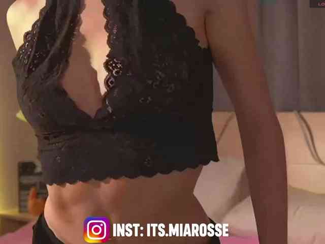 MiaRosee webcam