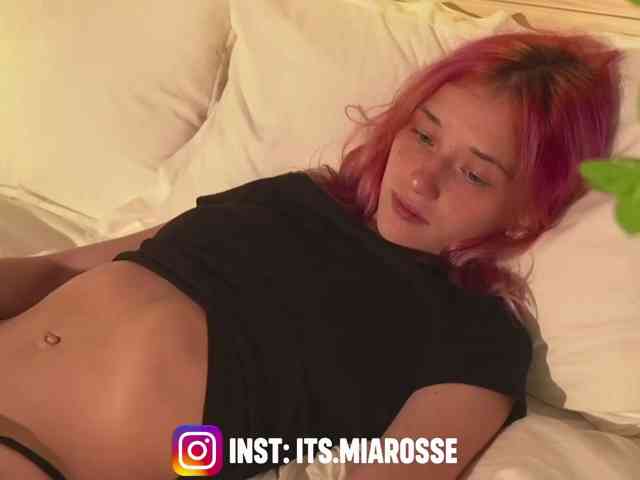 MiaRosee webcam