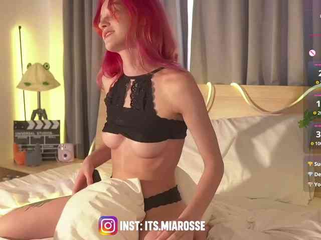 MiaRosee webcam