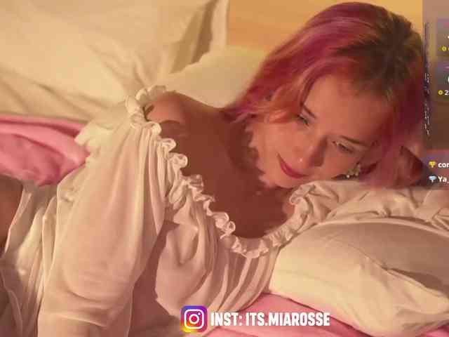 MiaRosee webcam