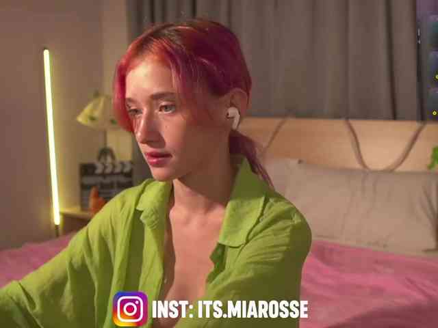 MiaRosee webcam