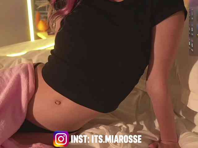 MiaRosee webcam
