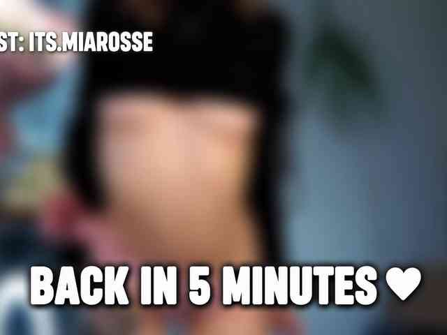 MiaRosee webcam