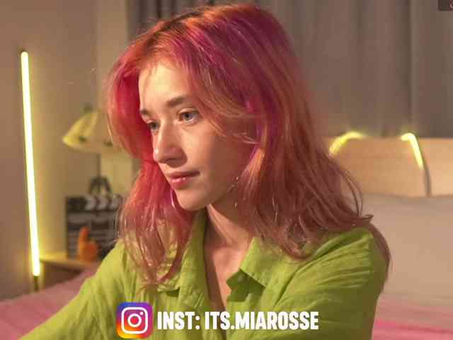 MiaRosee webcam