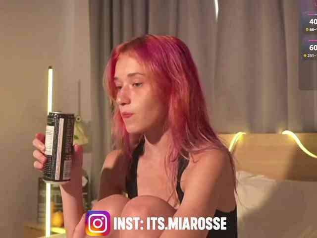 MiaRosee webcam