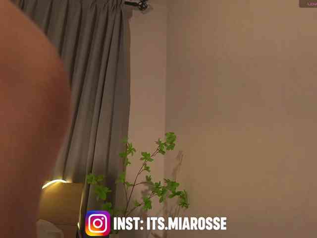 MiaRosee webcam
