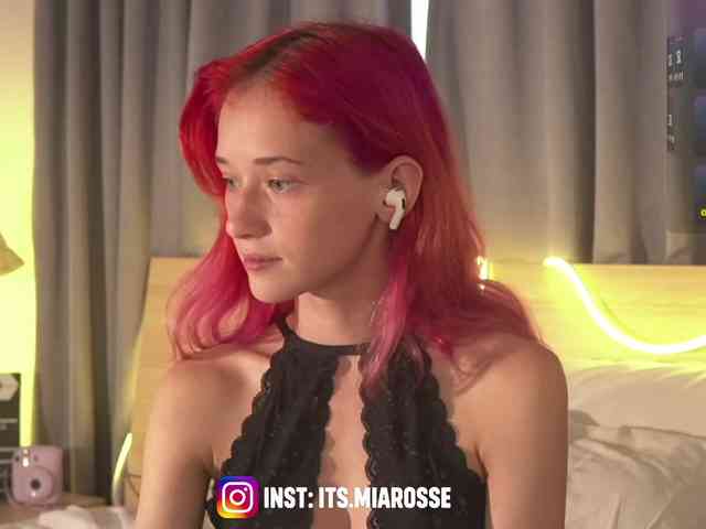 MiaRosee webcam
