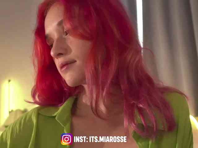 MiaRosee webcam