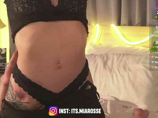 MiaRosee webcam