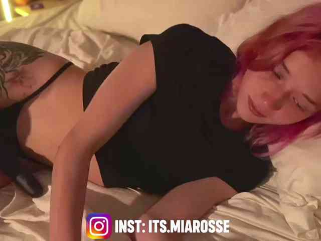 MiaRosee webcam