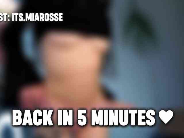 MiaRosee webcam
