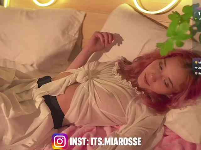 MiaRosee webcam