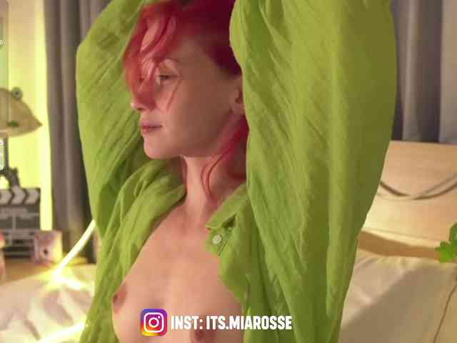 MiaRosee webcam