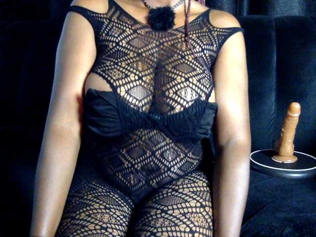 Amayaebony live cam on BongaCams
