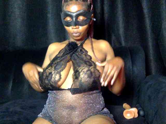 Amayaebony webcam