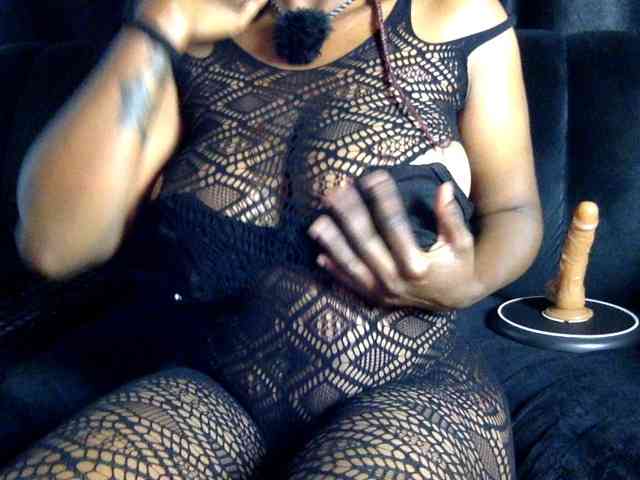 Amayaebony webcam