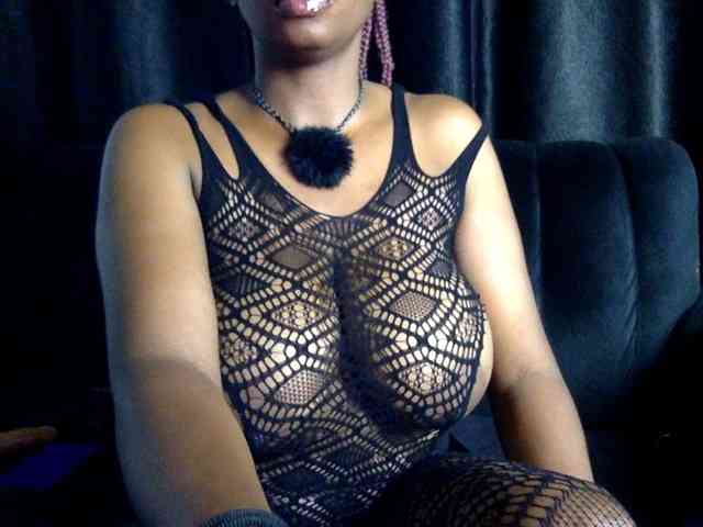 Amayaebony webcam