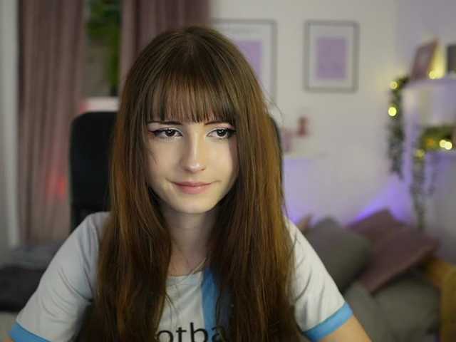 EllaYoung