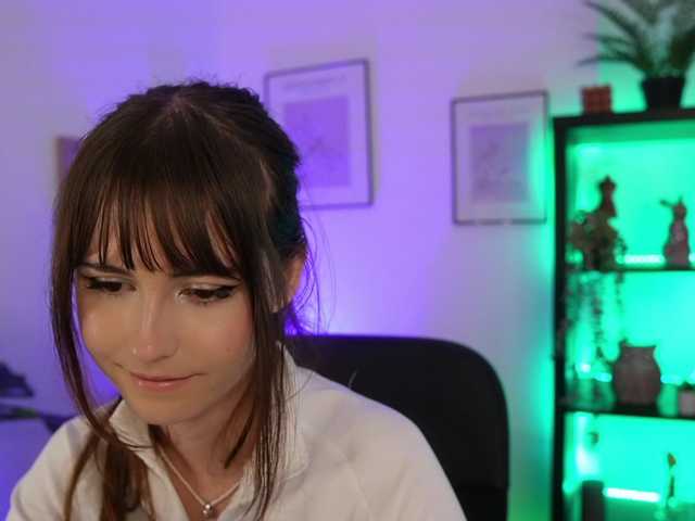 EllaYoung