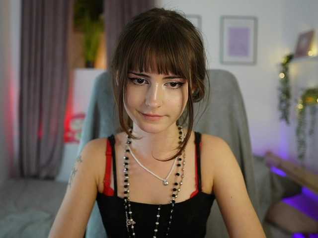 EllaYoung
