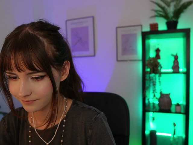 EllaYoung
